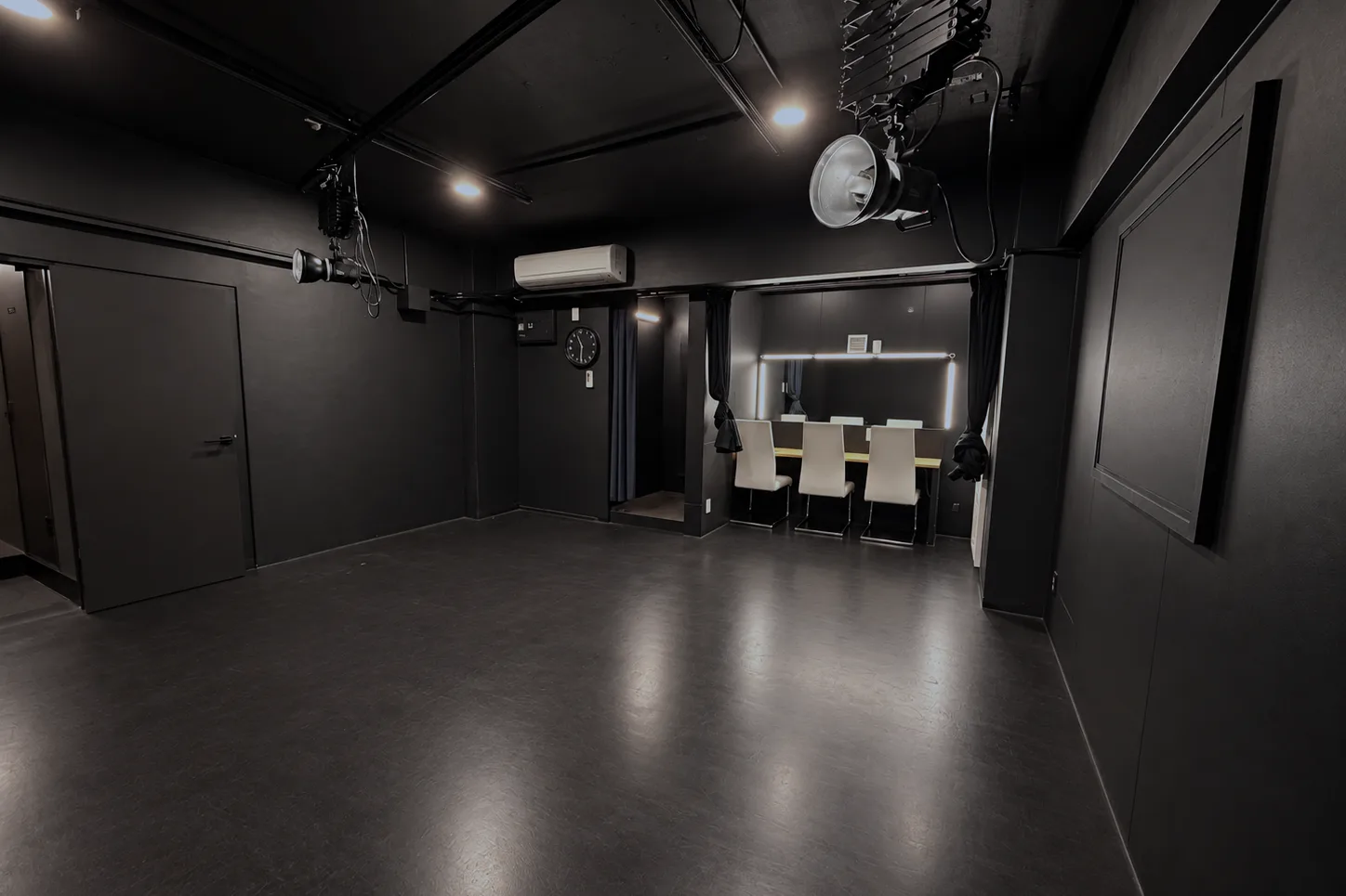 STUDIO 961 亀有店のスタジオ内観