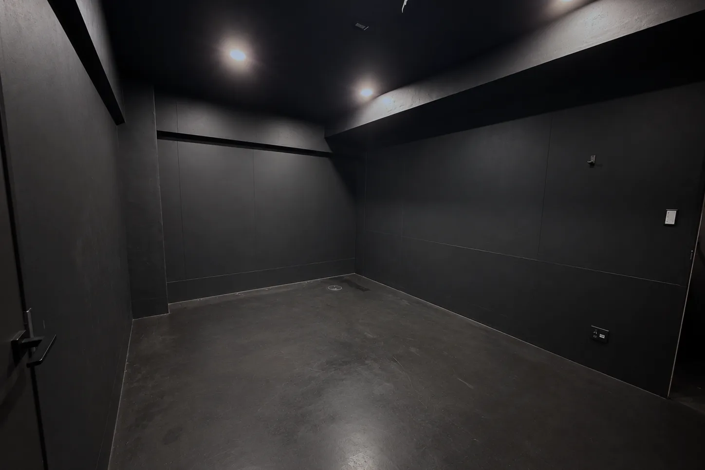 STUDIO 961 亀有店のスタジオ内観