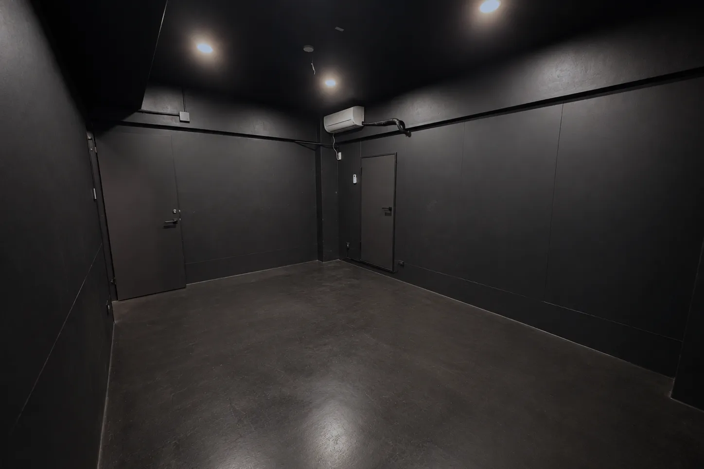 STUDIO 961 亀有店のスタジオ内観